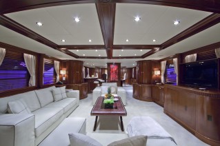 Yacht AMINAH -  Main Salon